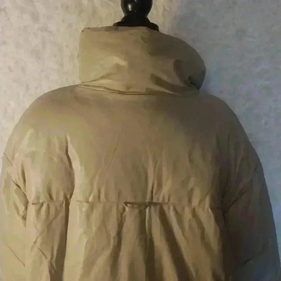 Women’s Taupe Puffer Coat Size XL - Picture 5 of 8